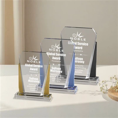 Vannak kristálytrófeagyártók a környékemen?